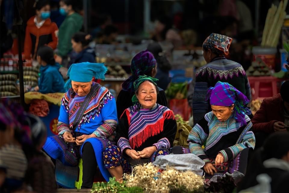 LAO CAI - BAC HA (chauffeur, guide)
