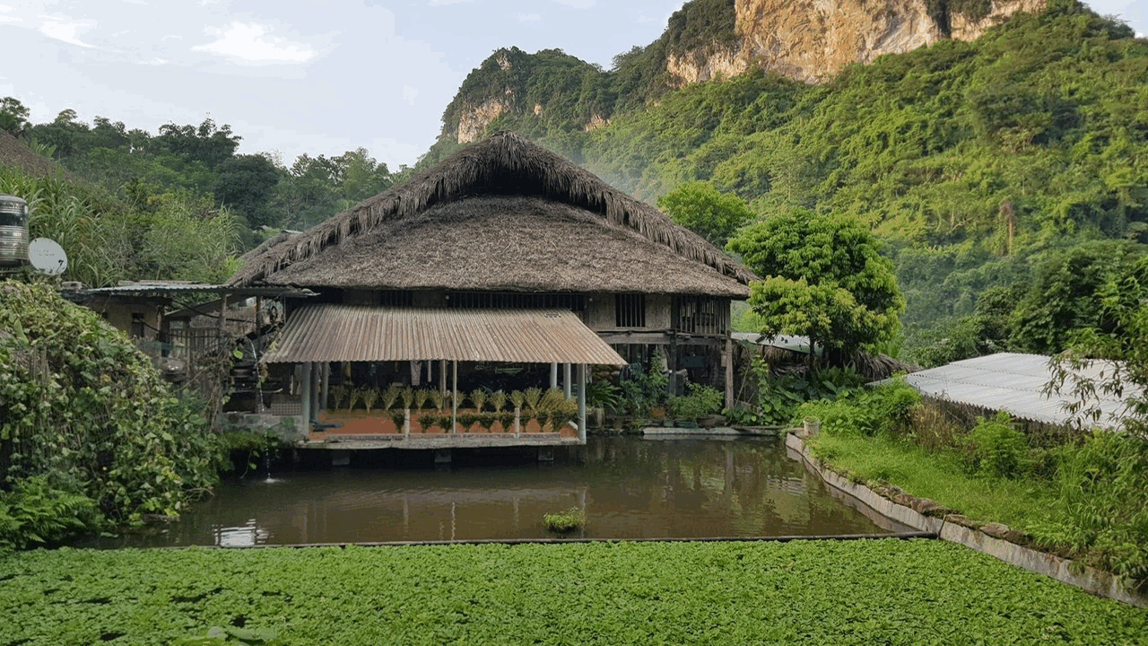 MAI CHAU - PU LUONG (chauffeur, guide)