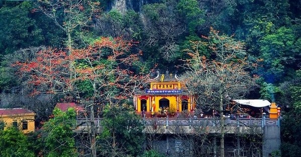 HANOI – PAGODE DES PARFUMS - PULUONG (voiture, guide)