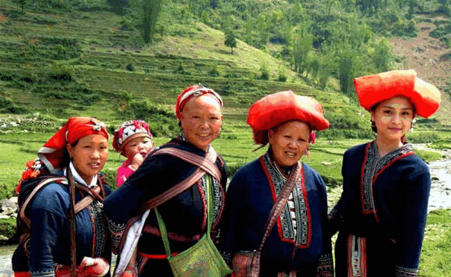 SAPA - HANOÏ (voiture, guide)