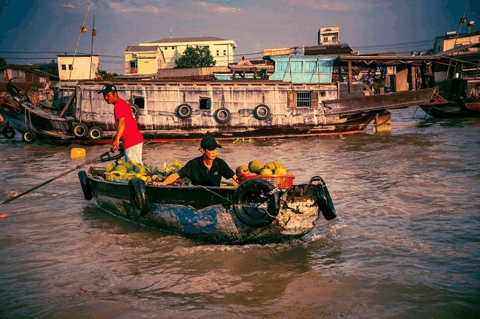 CAN THO - SAIGON (voiture, guide)