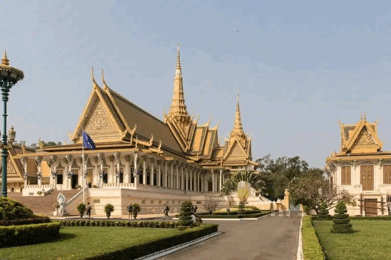 LUANG PRABANG - KOUANG SY – LUANG PRABANG (voiture, guide)