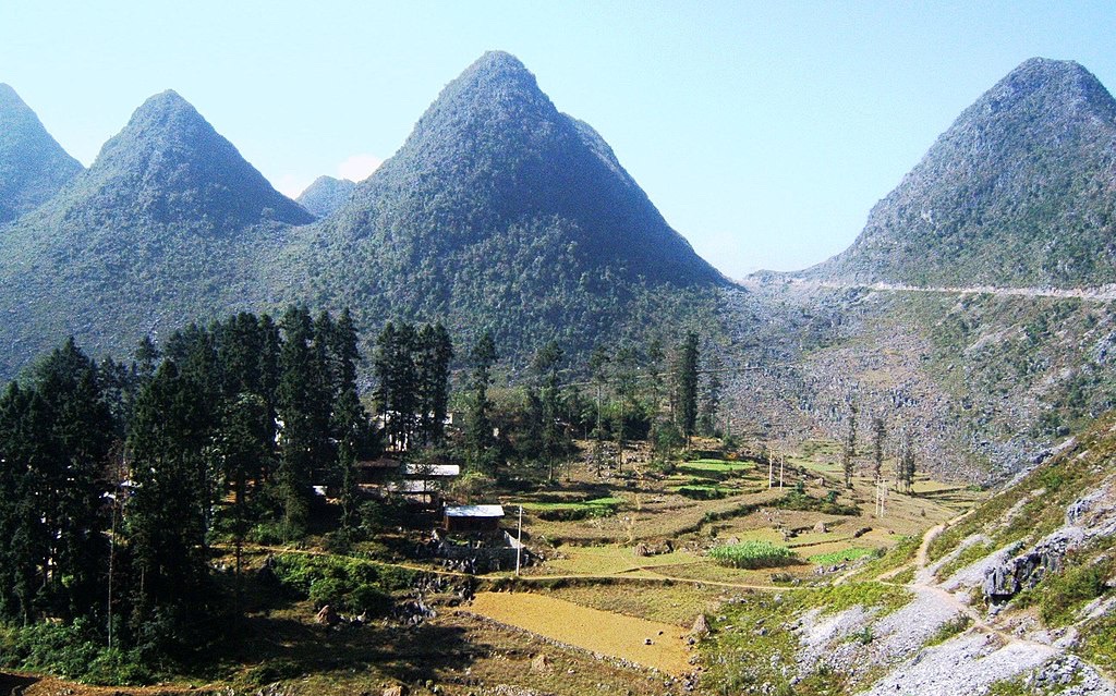 SAPA - HOANG SU PHI (voiture, guide)