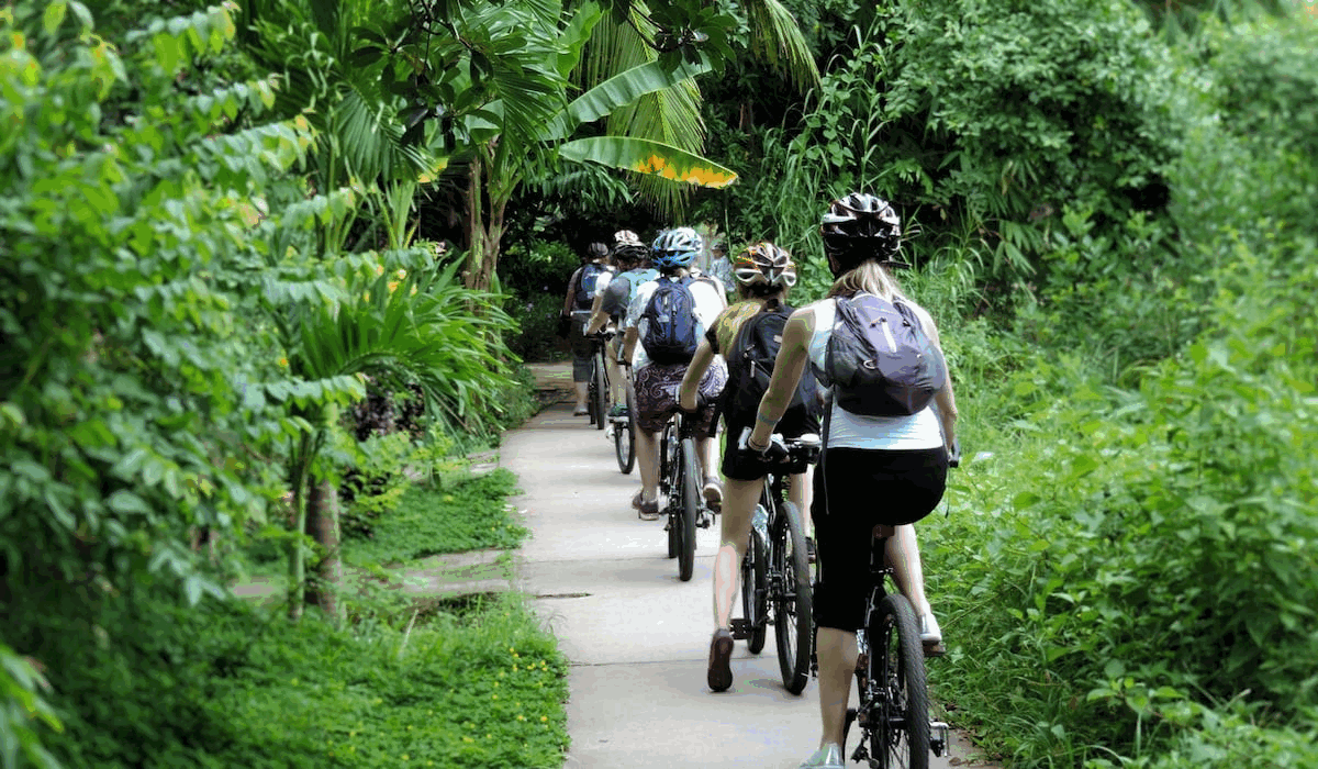 VISITE DE CAN THO (voiture, vélo, guide)