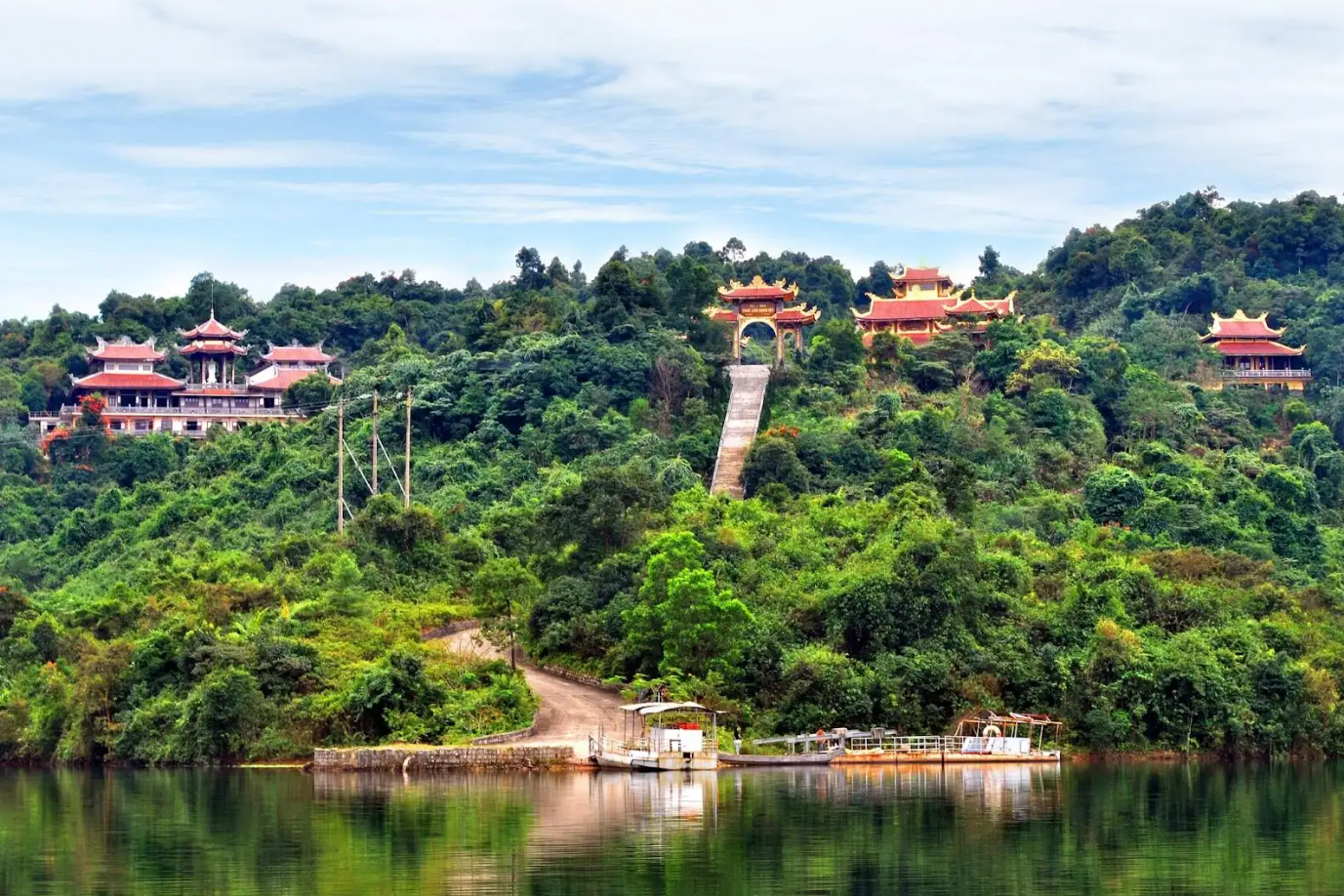 Thien Vien Truc Lam