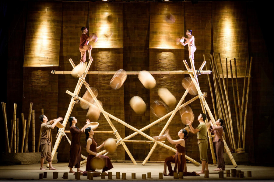 Vietnamese Bamboo Circus A O Show 1
