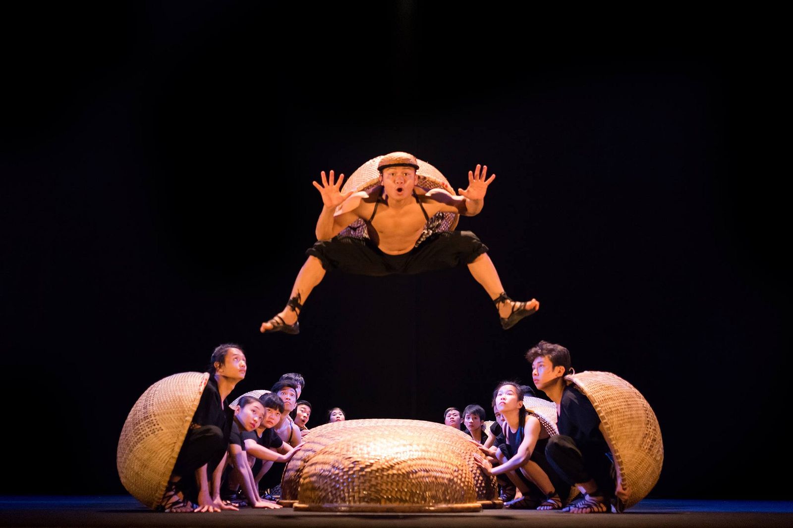 1027 0623 A O Show Saigon Opera House Ho Chi Minh City Pelago2