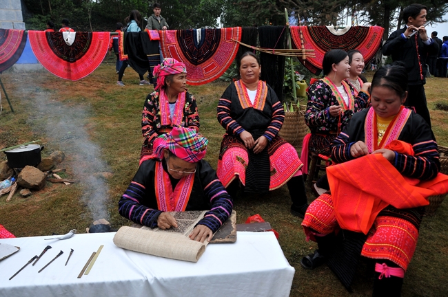 15 Phu Nu Mong Det Vai