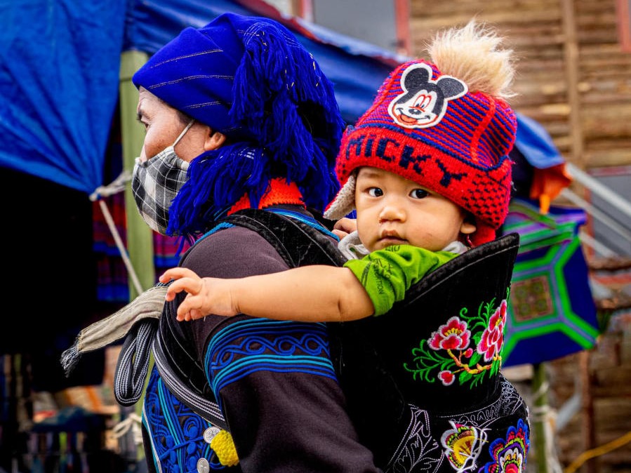 Den Cho Phien Y Ty Kham Pha Sac Mau Vung Cao 07 1663077395